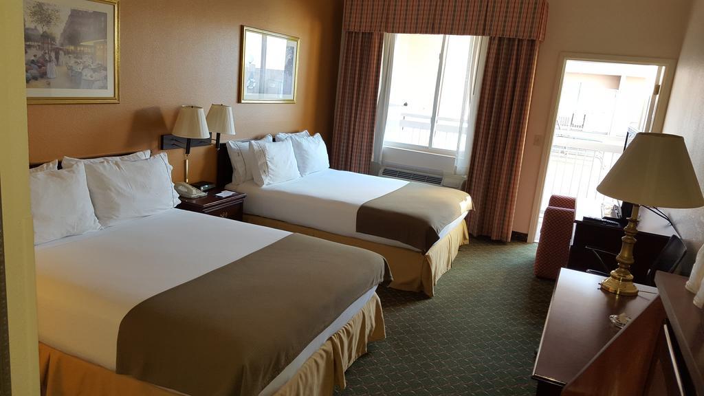 Country Inn & Suites By Radisson, Fort Worth West L-30 Nas Jrb Εξωτερικό φωτογραφία
